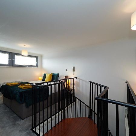 Emerald Suite - Two Story Duplex Apartment - Balcony - Contractors - Family - City Centre - Broadway Plaza - Five Ways - Sleeps 6 Birmingham Exteriér fotografie