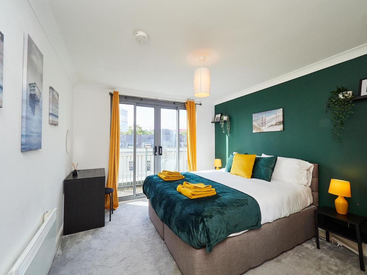 Emerald Suite - Two Story Duplex Apartment - Balcony - Contractors - Family - City Centre - Broadway Plaza - Five Ways - Sleeps 6 Birmingham Exteriér fotografie