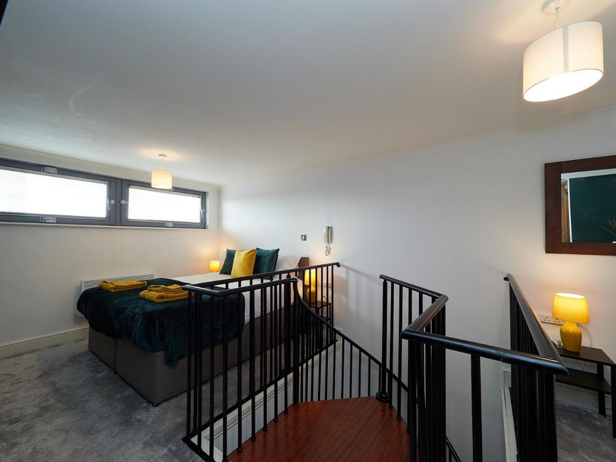 Emerald Suite - Two Story Duplex Apartment - Balcony - Contractors - Family - City Centre - Broadway Plaza - Five Ways - Sleeps 6 Birmingham Exteriér fotografie