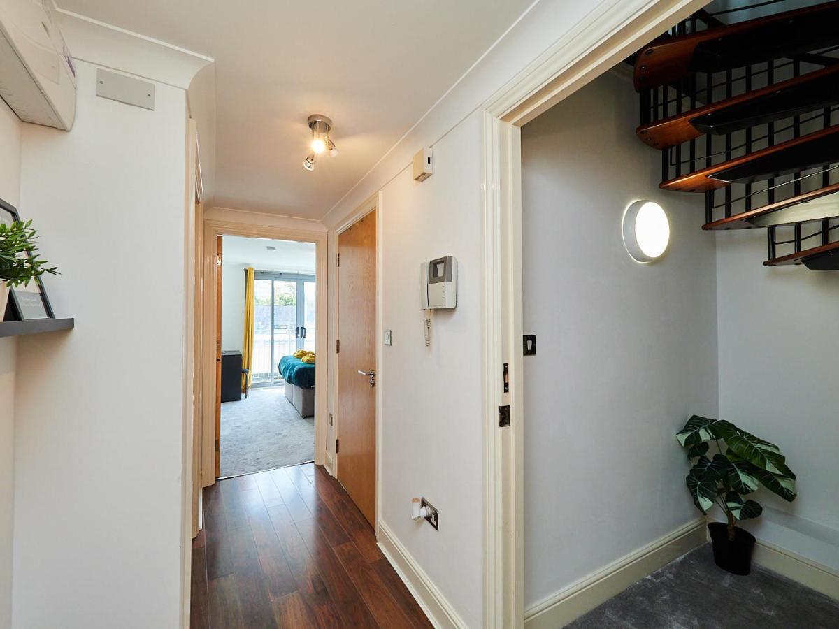 Emerald Suite - Two Story Duplex Apartment - Balcony - Contractors - Family - City Centre - Broadway Plaza - Five Ways - Sleeps 6 Birmingham Exteriér fotografie
