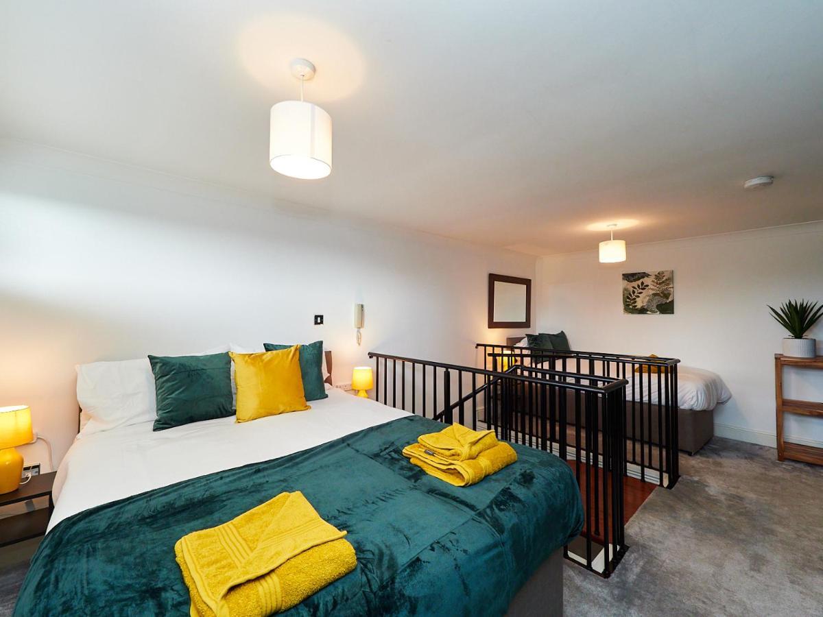 Emerald Suite - Two Story Duplex Apartment - Balcony - Contractors - Family - City Centre - Broadway Plaza - Five Ways - Sleeps 6 Birmingham Exteriér fotografie
